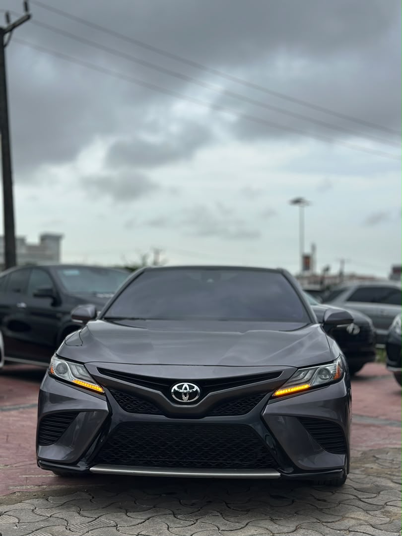 Toyota Camry XSE